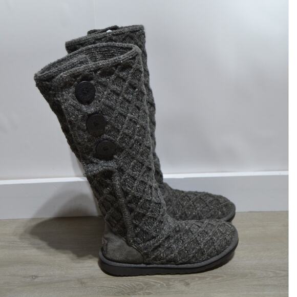 UGG Classic Cardy Knit Tall Gray Boots Size 7 - Picture 1 of 15